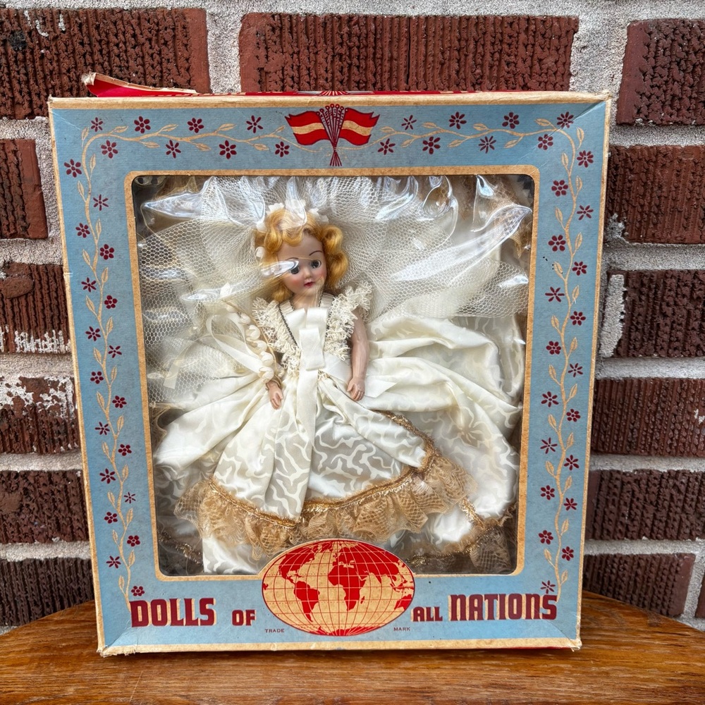 Duchess Dolls of All Nations #709 Bride Vintage Travel Doll with Box